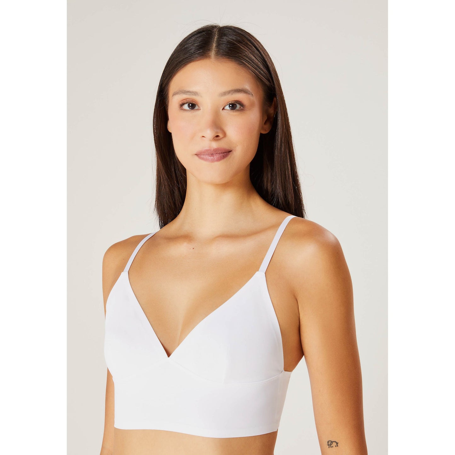 Sujetador de corte triangular sin costuras