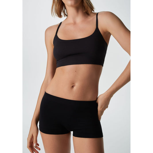 Top de hombre con bordes sin rematar