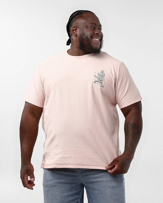 Camiseta masculina plus size "Lost In Nature" rosa | Original Plus da Riachuelo