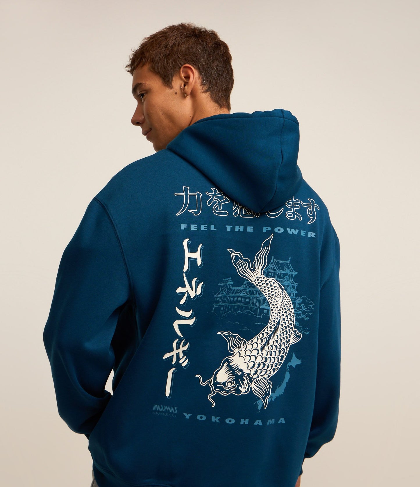 Felpa rilassata con stampa orientale e pesce Koi blu