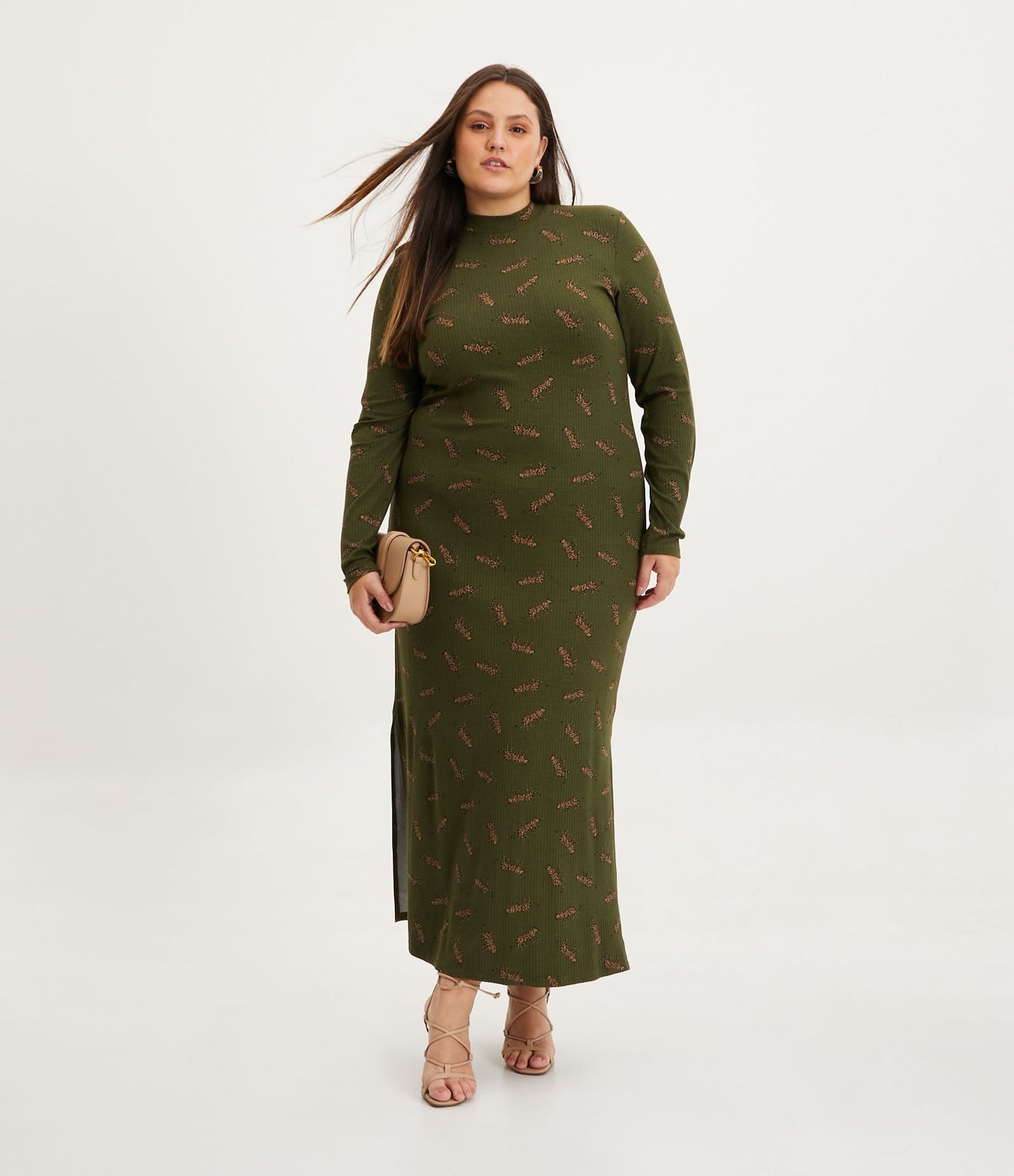 Vestido midi verde com nervuras e estampa de leopardo - Curve e Plus Size
