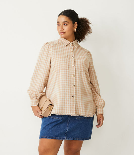 Camisa Longline de Tweed Bege com Bolsos Frontais - Curve e Plus Size