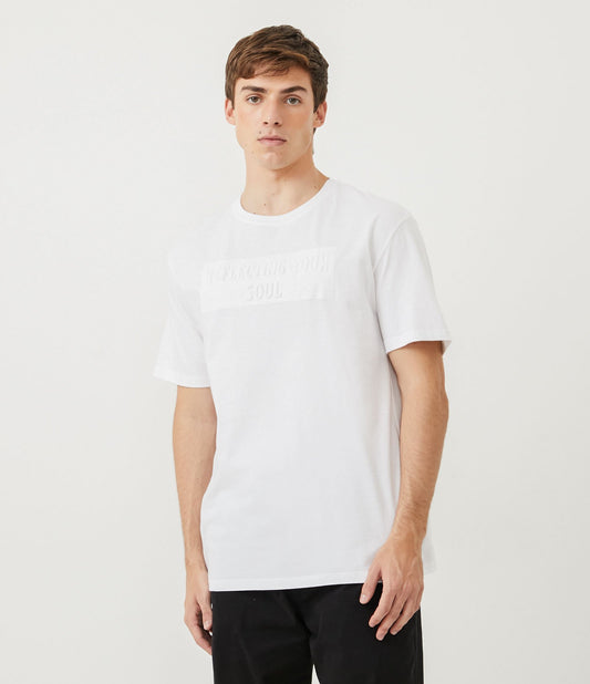 Maglietta a mezza maglia con stampa a lettere bianche