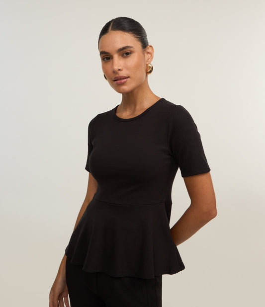 Blusa Peplum Preta Canelada com Barra Babado