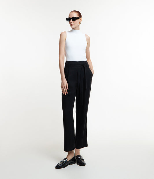 Calça Carrot de veludo com cintura ajustada e laço frontal preto