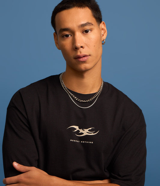 Maglietta rilassata in cotone con stampa a lettere nere