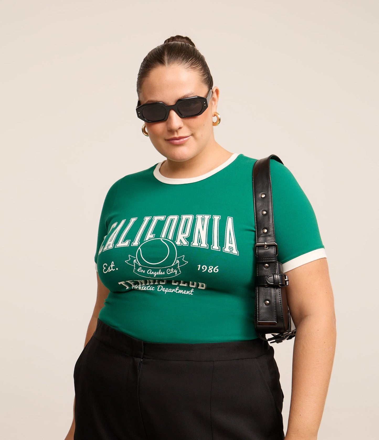 Maglietta in cotone verde con stampa California - Curve e taglie forti