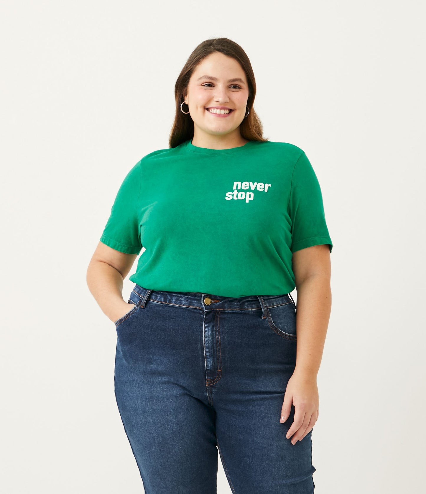 Camicetta estesa a maniche corte con stampa a lettere, Curve e taglie forti, verde