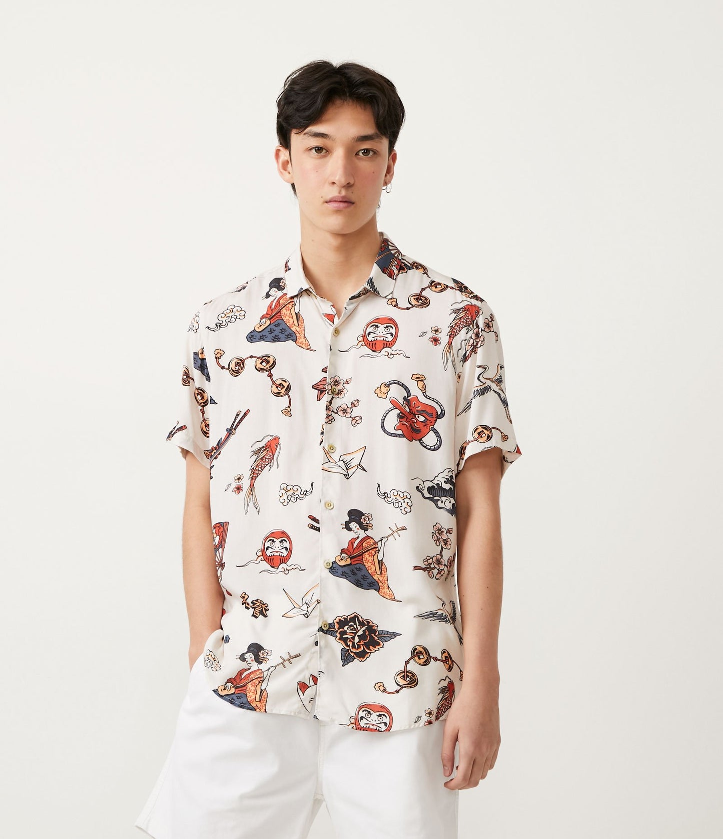 Short Sleeve Viscose Shirt with Beige Oriental Icon Print