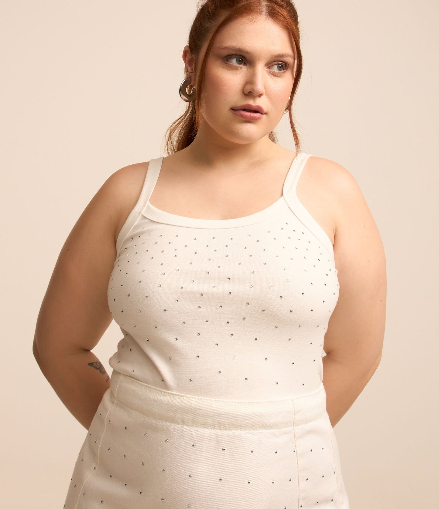 Canottiera bianca a coste con brillantini - Curve e taglie forti