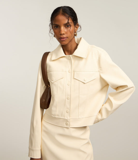 Jaqueta Boxy de PU com Bolsos e Botões Creme Bege