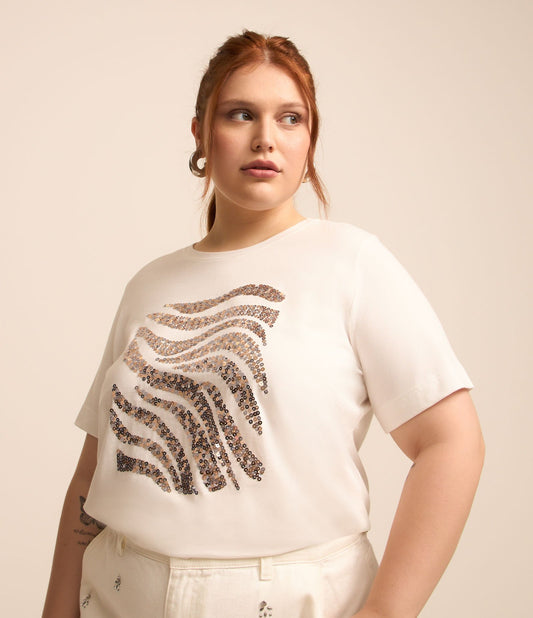 Blusa de algodão branca com lantejoulas bordadas - Curve e Plus Size