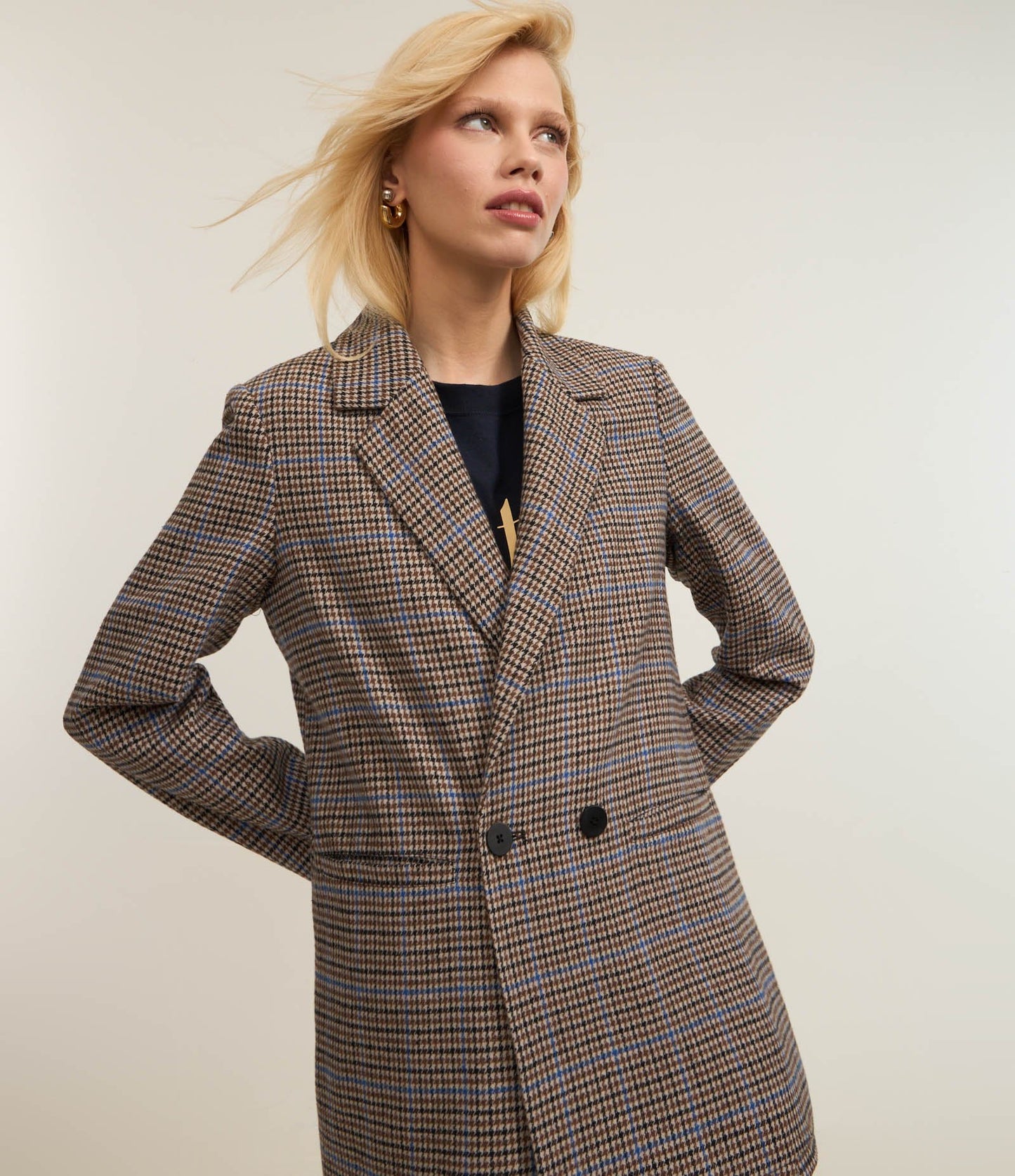 Long Tailored Plaid Polivelour Blazer with Brown Pockets
