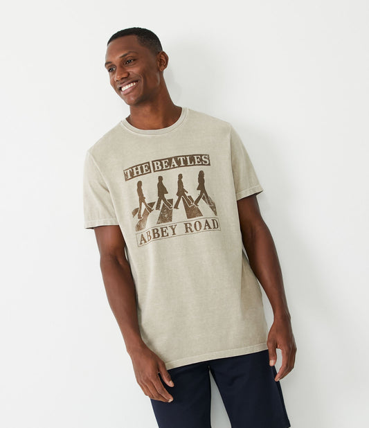 Camiseta Comfort Cotton com estampa marrom dos Beatles Abbey Road