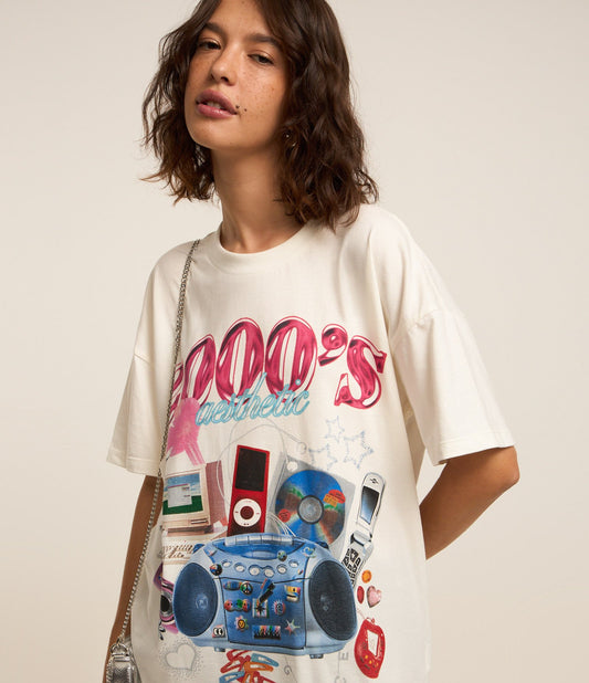 Camiseta oversize de algodón con estampado de radio de los años 2000 en blanco