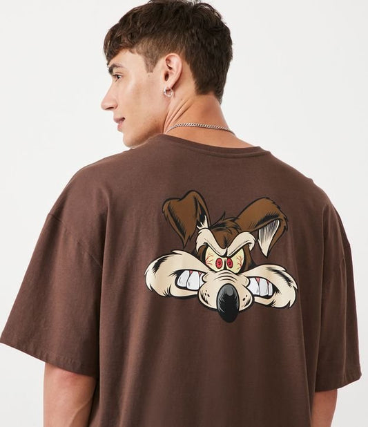 Camiseta de ajuste descontraído em meia malha com estampa de coiote marrom