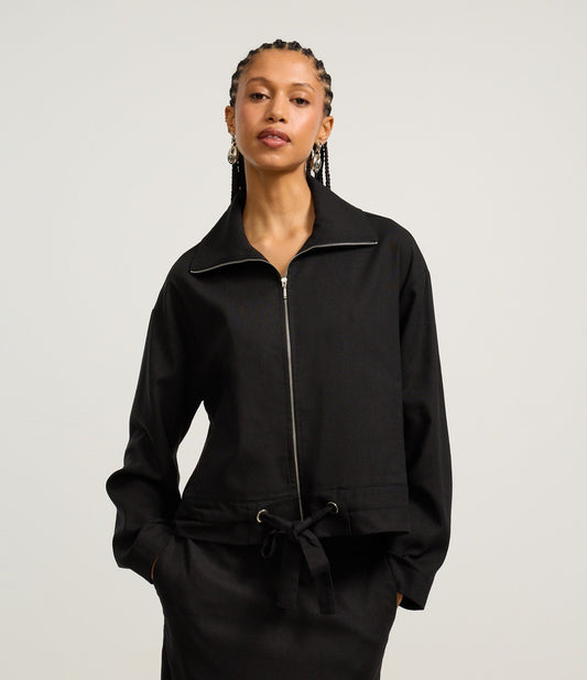 Chaqueta recortada de viscosa con lazo en el bajo en negro