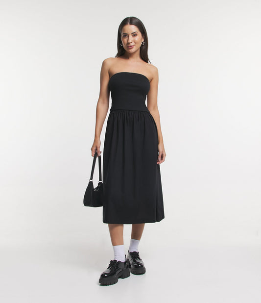 Vestido midi preto sem alças com tecido canelado e popeline e saia larga