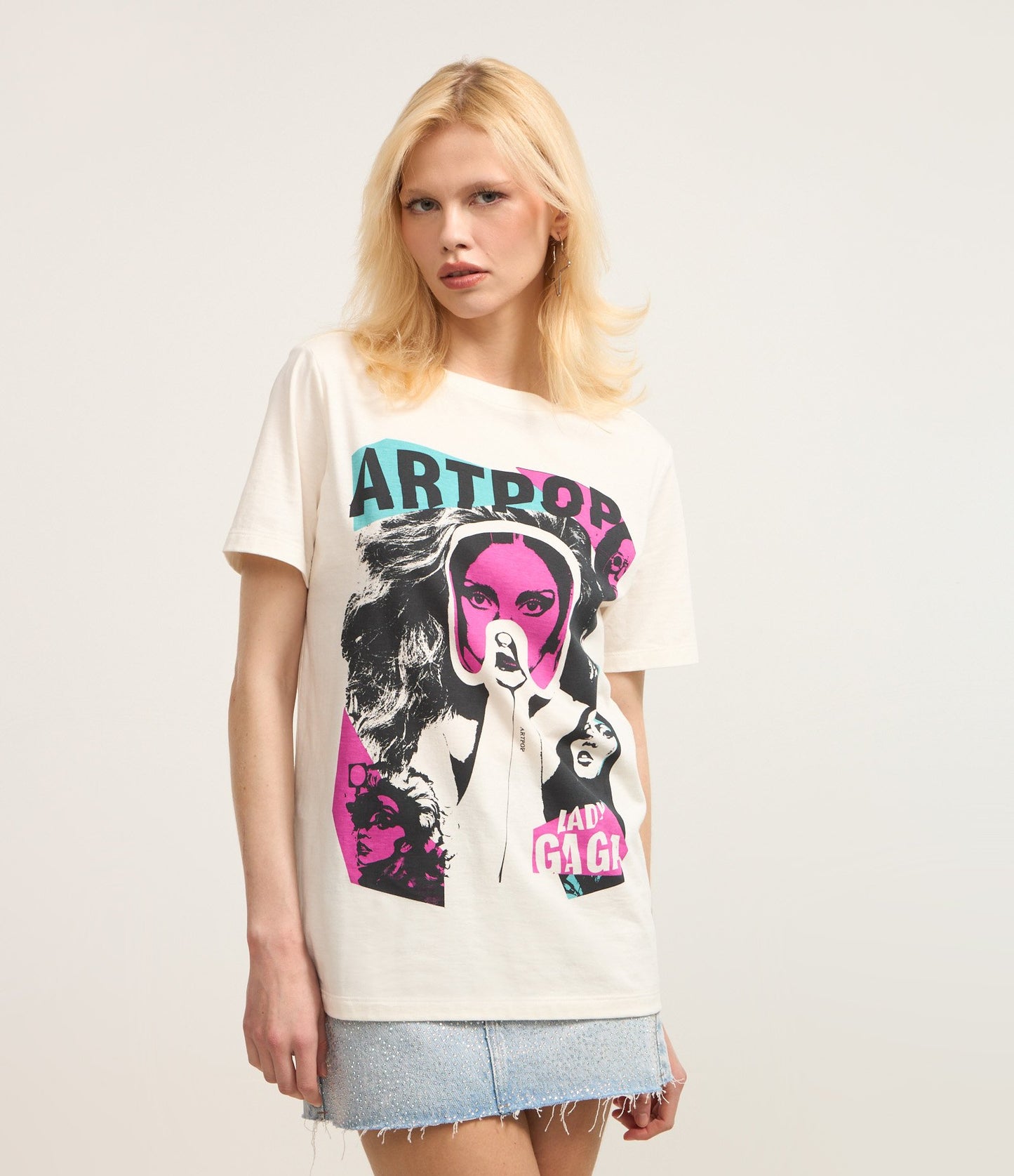 Camiseta Branca de Algodão com Estampa Art Pop Lady Gaga