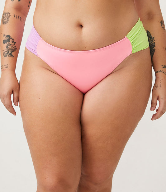Braguita de bikini de poliamida con fruncido lateral, Curvas y tallas grandes, Rosa