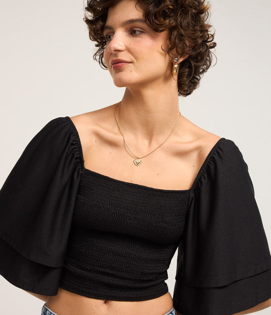 Blusa Cropped Texturizada Preta com Mangas Duplas
