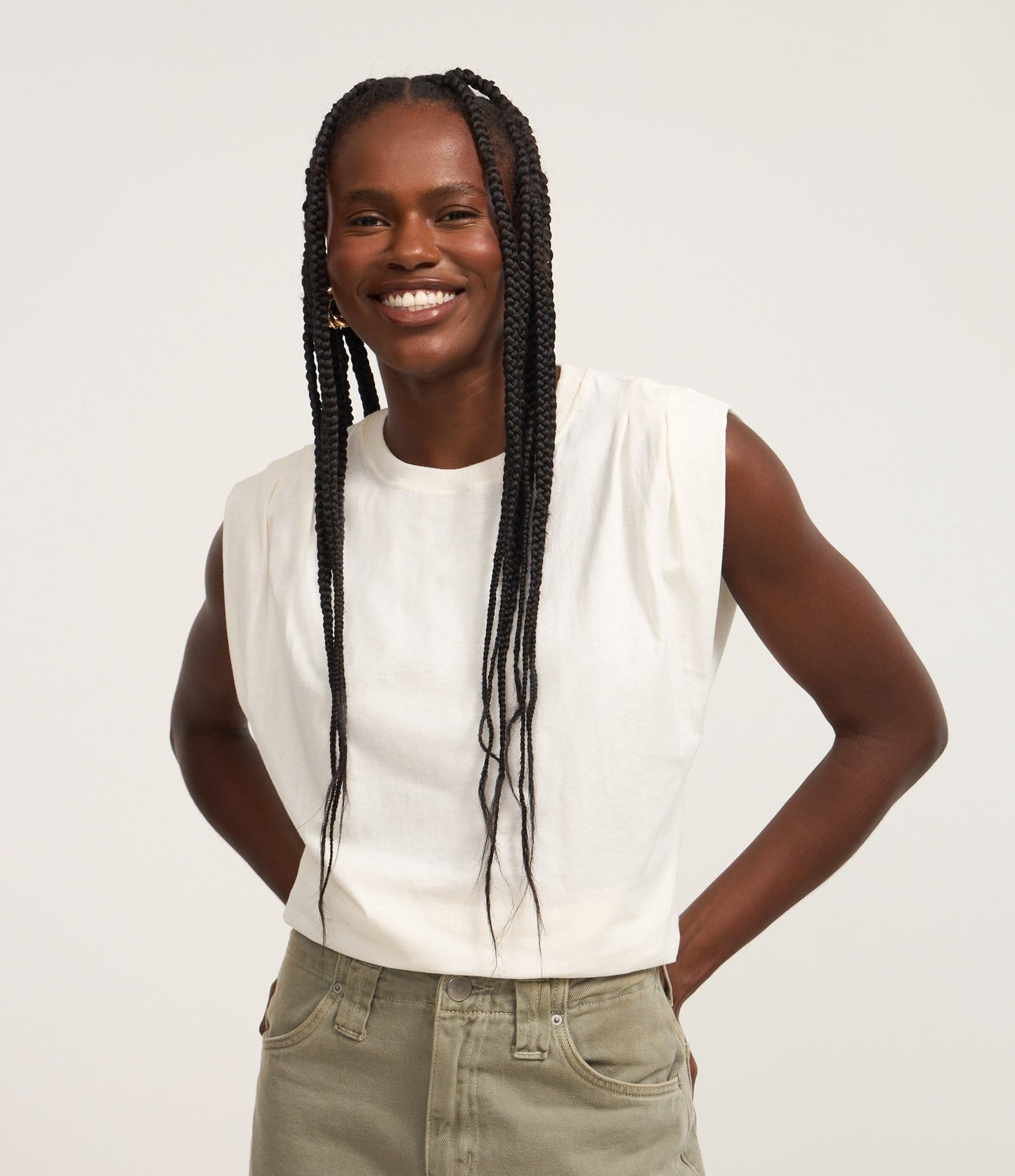 Blusa de Algodão sem Mangas com Detalhe Franzido no Ombro em Off-White