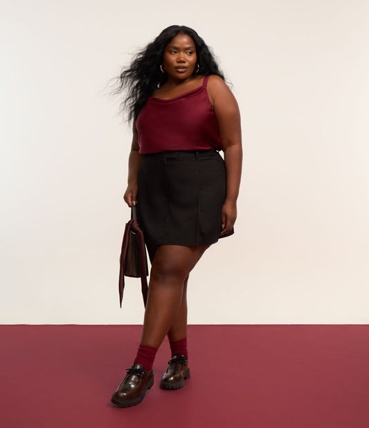 Gonna corta sartoriale nera - Curve e taglie forti