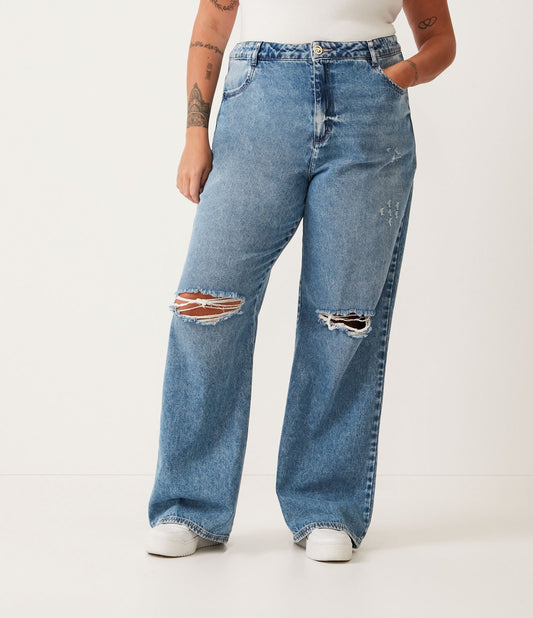 Jeans a gamba larga con bottone a cuore e dettagli invecchiati, Curve e taglie forti, blu