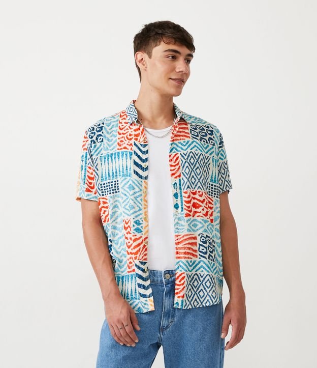 Camisa de viscose de ajuste regular com estampa de patchwork Boho azul