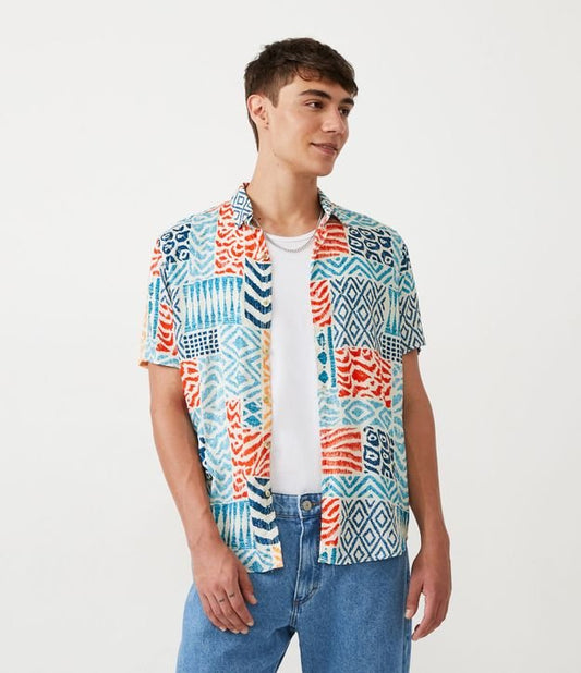 Camisa de viscose de ajuste regular com estampa de patchwork Boho azul