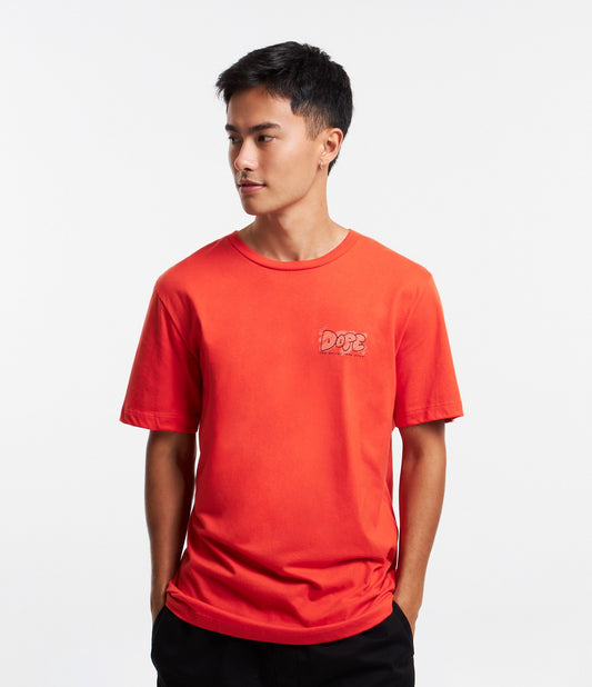 Camiseta Comfort Cotton laranja com letras Dope