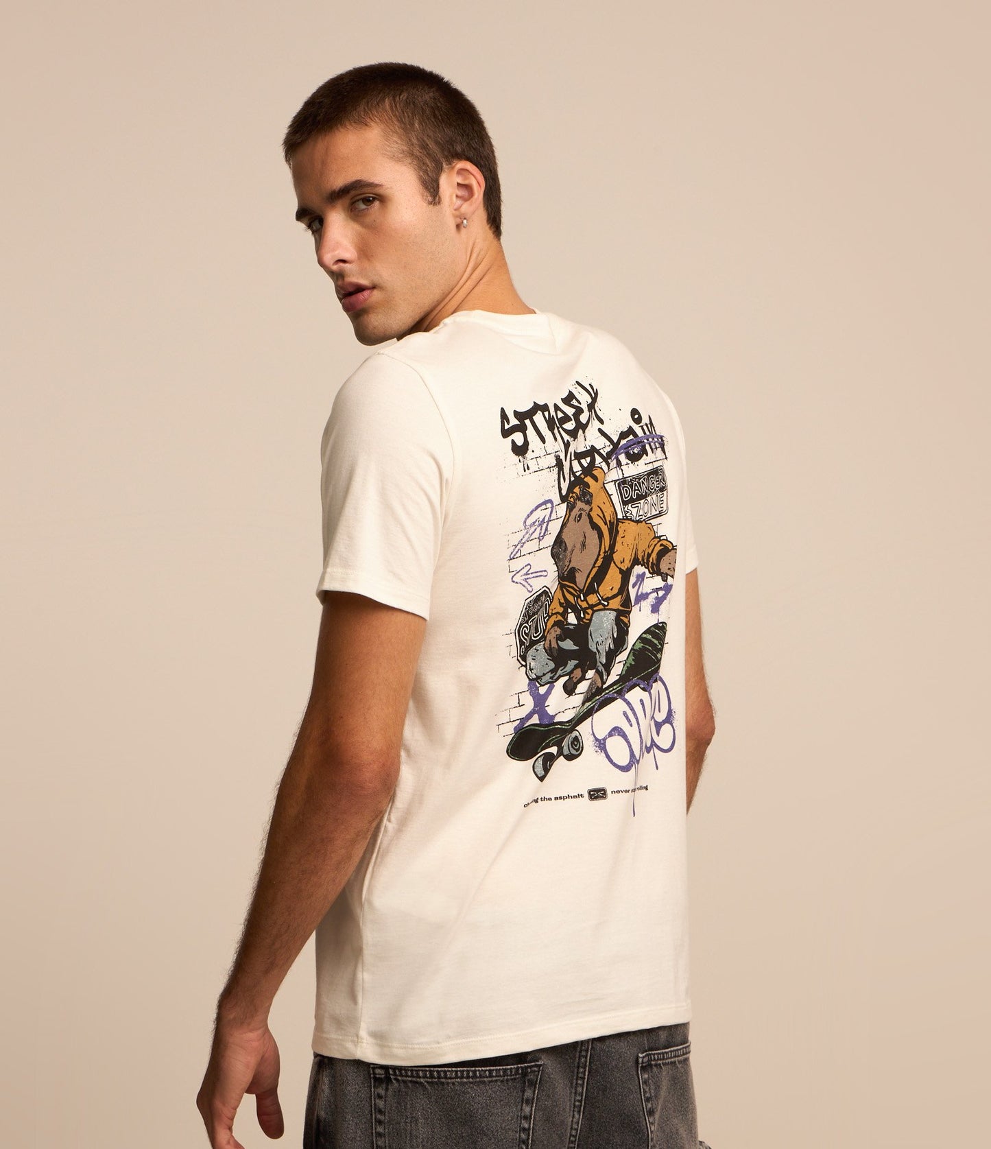 Regular Fit Cotton T-Shirt with White Skater Capybara Print