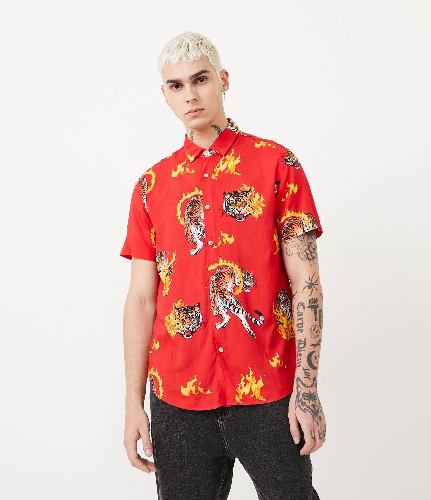 Camicia a maniche corte in viscosa con stampa di tigri rosse