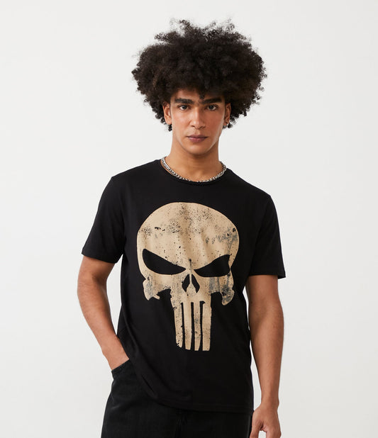 Camiseta Regular Fit com estampa do Punisher Avengers em preto