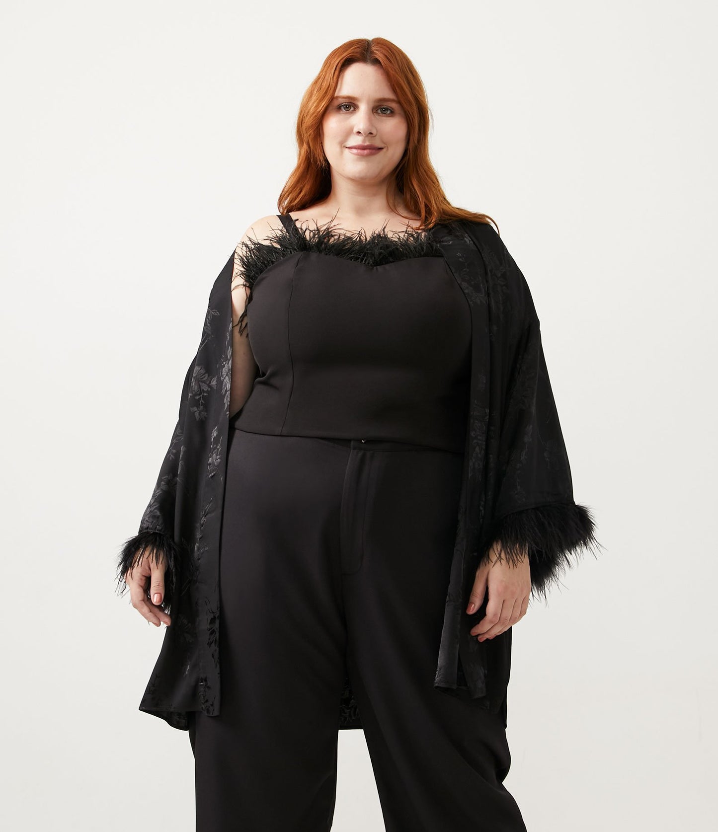 Kimono longo em crepe com mangas de penas, Curve & Plus Size, preto