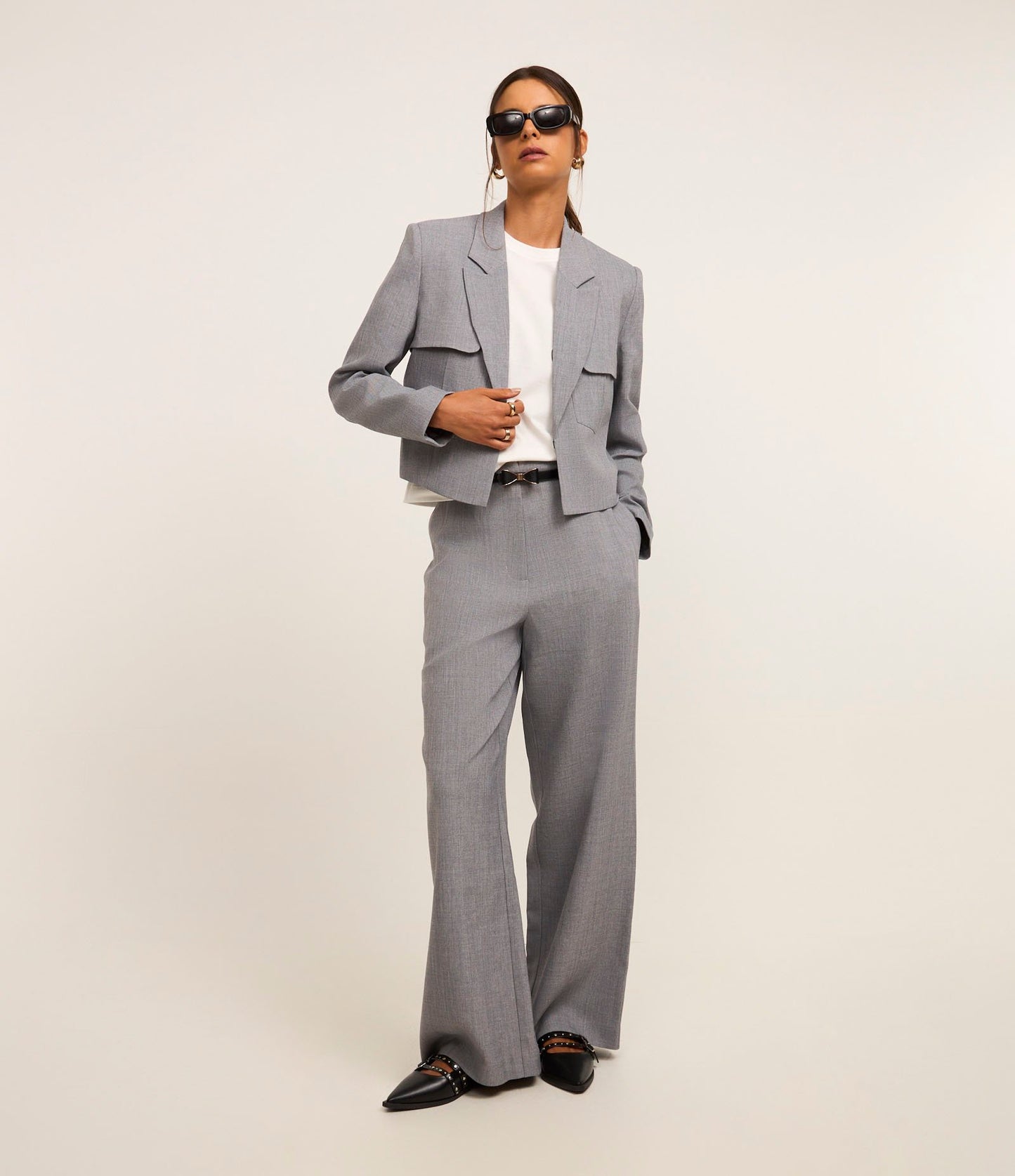 Wide Leg Tailored Pants with Narrow Buckle Belt in Gray