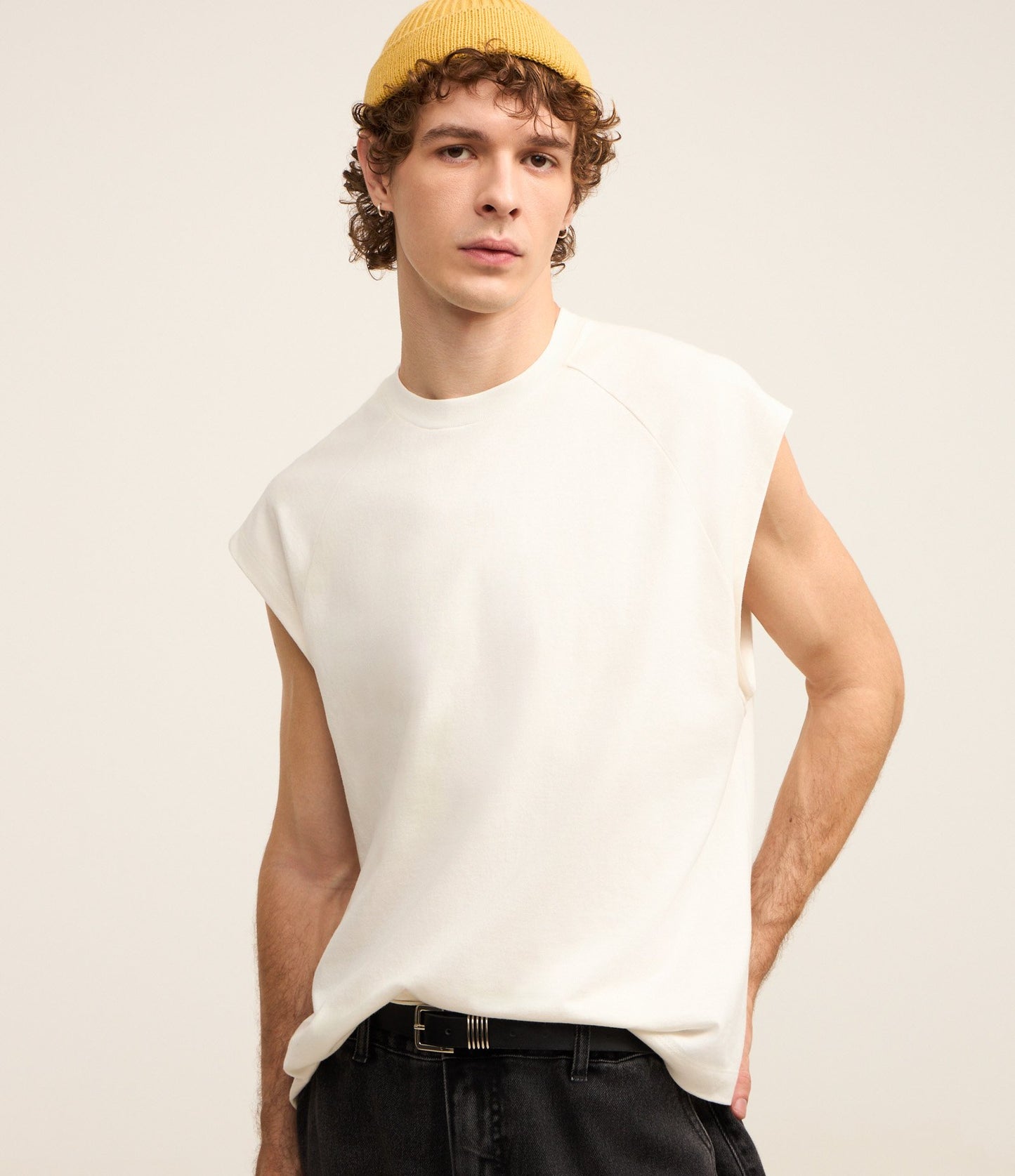 Canottiera boxy in maglia bianca con colletto raglan