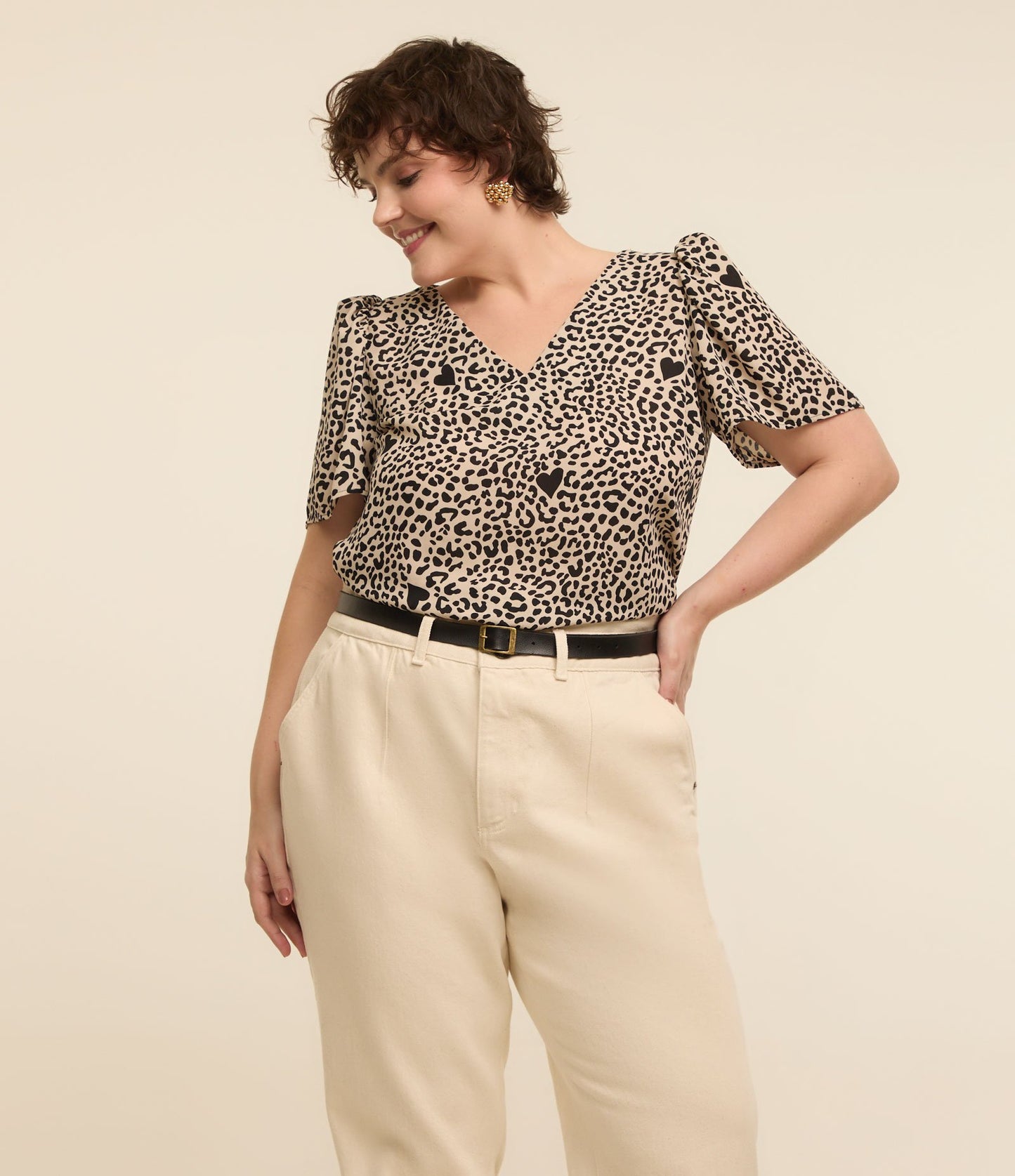 Camicetta in crepe con stampa animalier e maniche a sbuffo, taglie forti e taglie forti, beige/nero