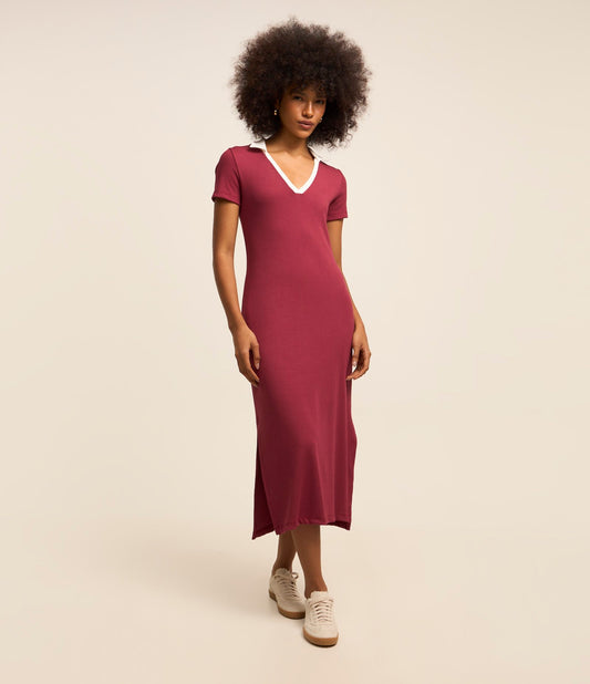 Vestito midi a coste con colletto rosso a contrasto