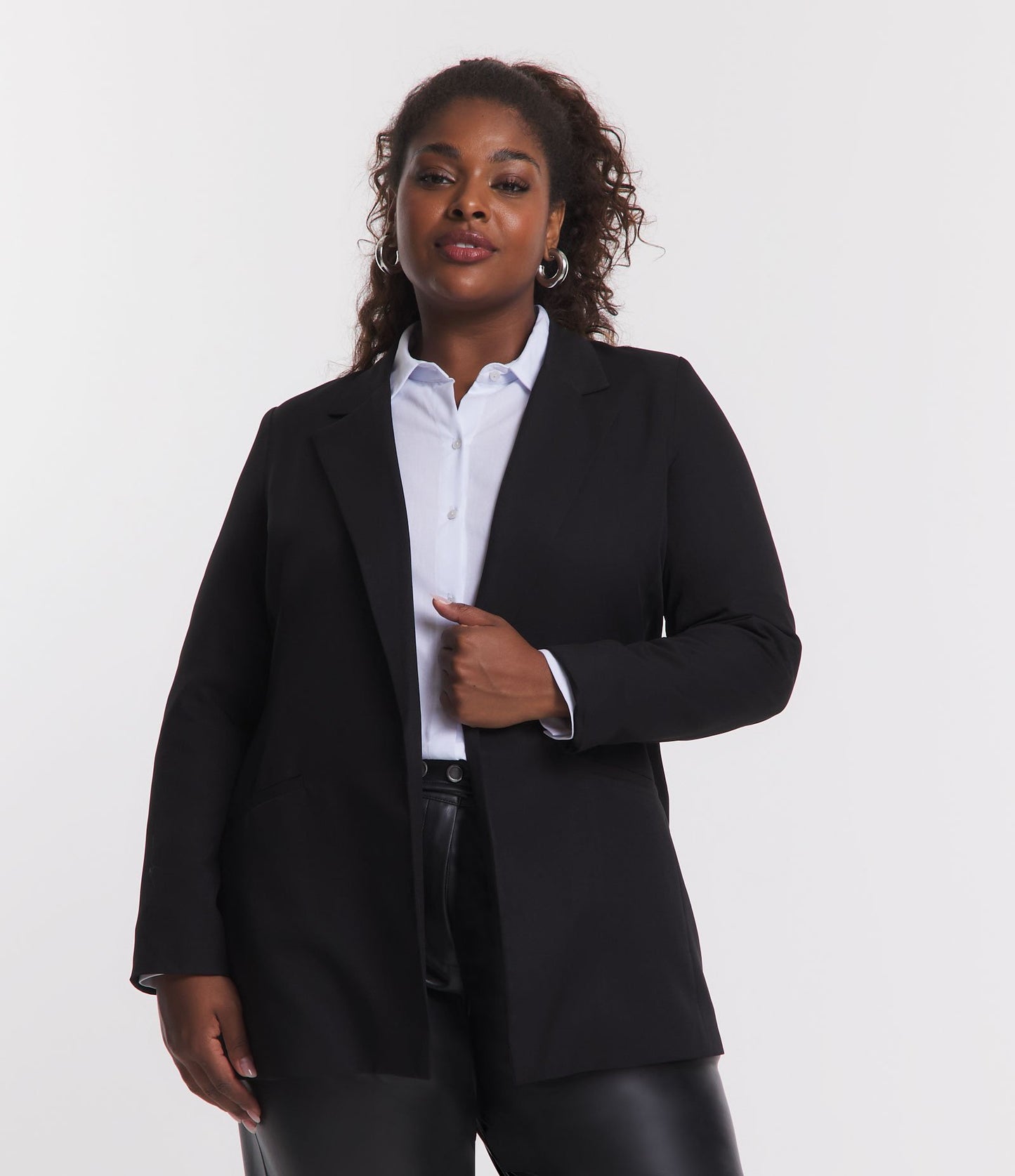 Blazer lungo in crepe sartoriale in taglie Curve e Plus Size - Nero