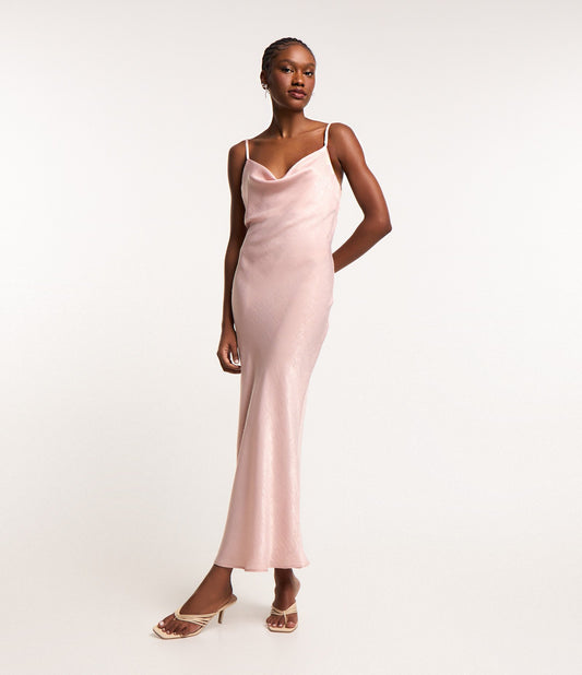 Vestito midi in raso rosa chiaro con scollo a drappeggio