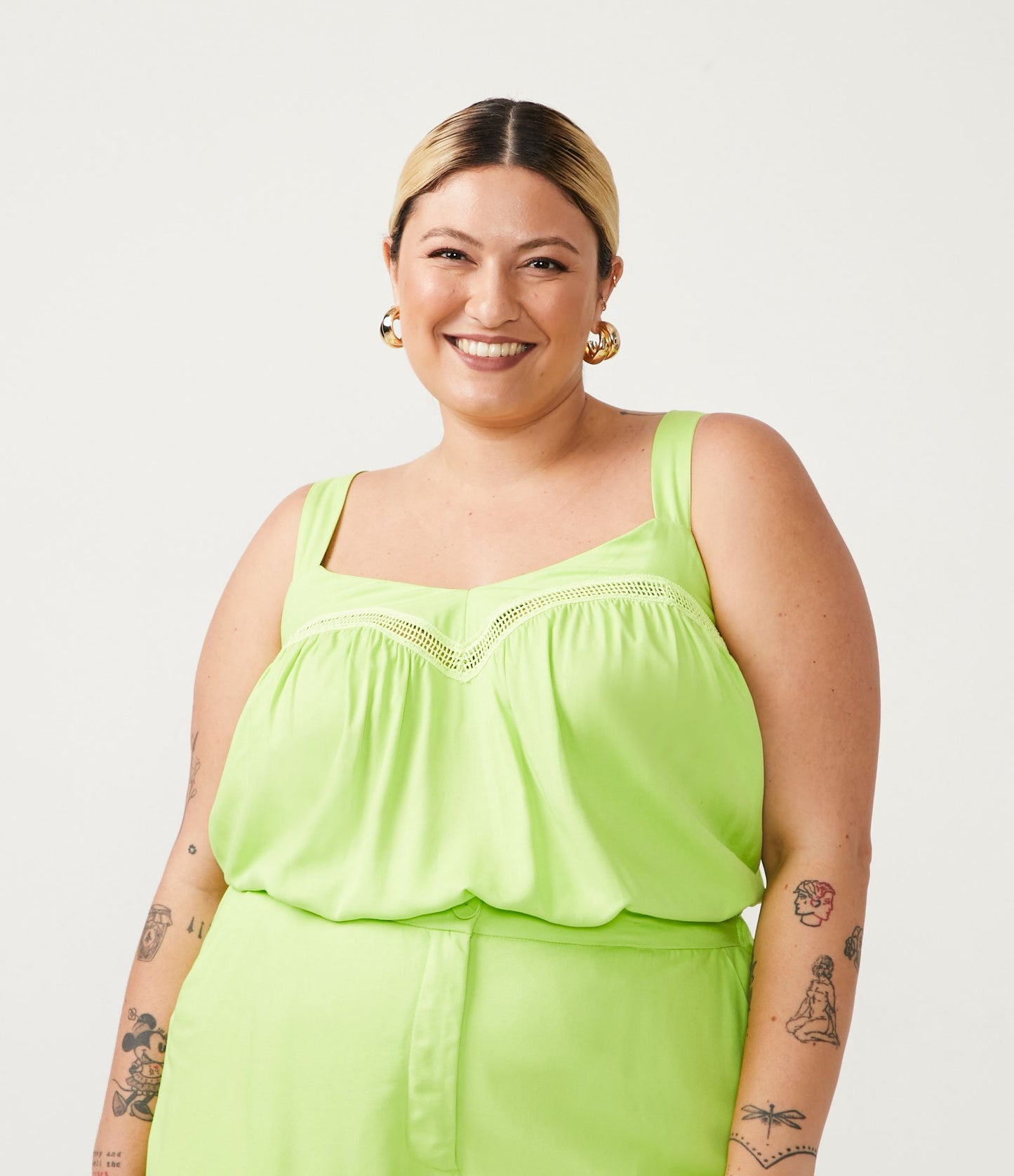 Camicetta in viscosa con dettaglio sulla scollatura, Curve e taglie forti, verde