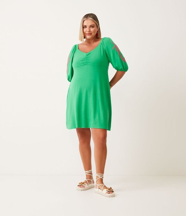 Vestito corto in maglia con maniche a sbuffo e palme ricamate, Curve e taglie forti, verde
