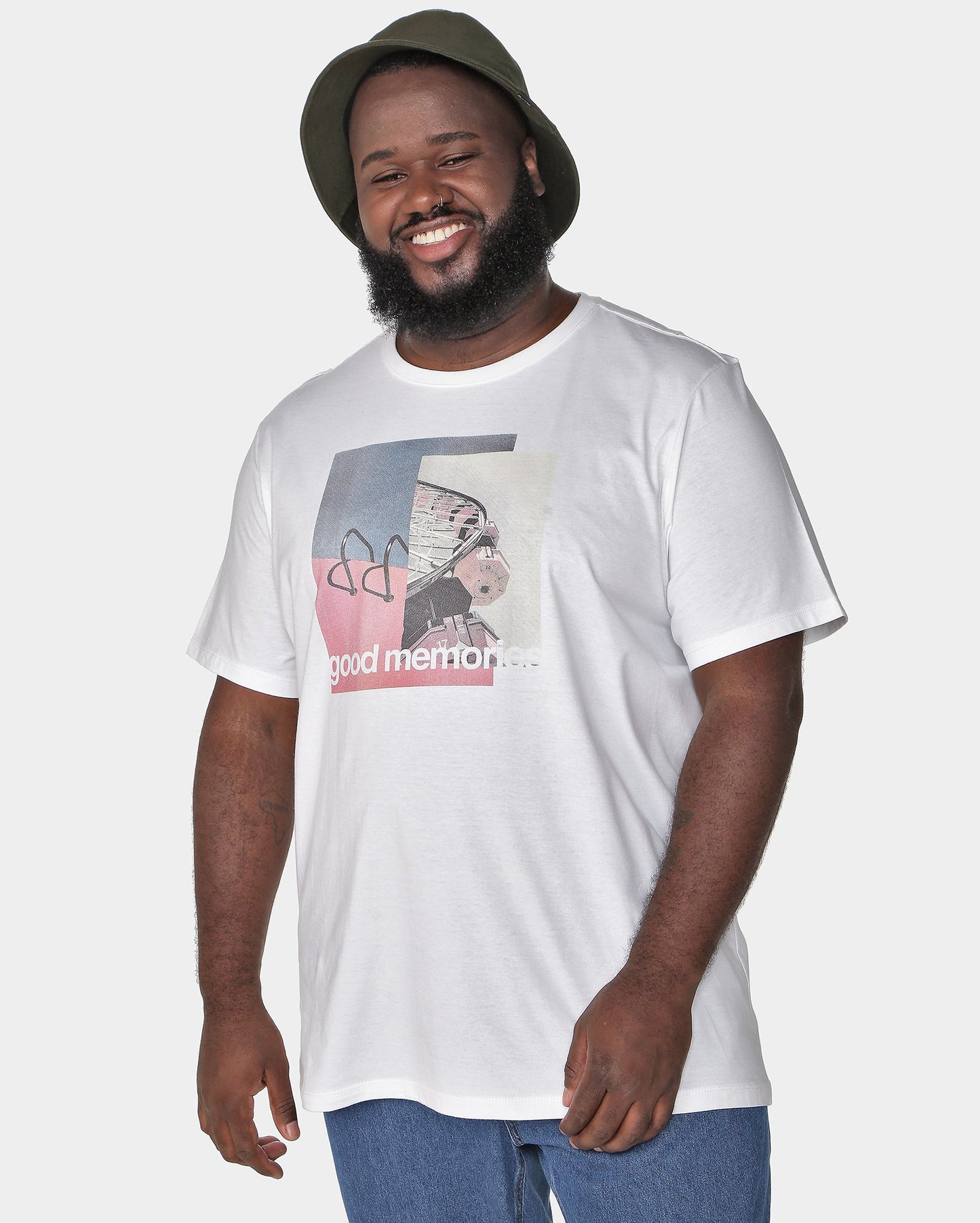 Camiseta masculina plus size de manga curta "Good Memories" branca - Allman by Riachuelo