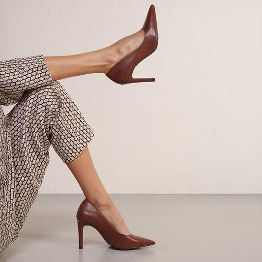 Women's Classic Brown Scarpin Shoes by Via Marte