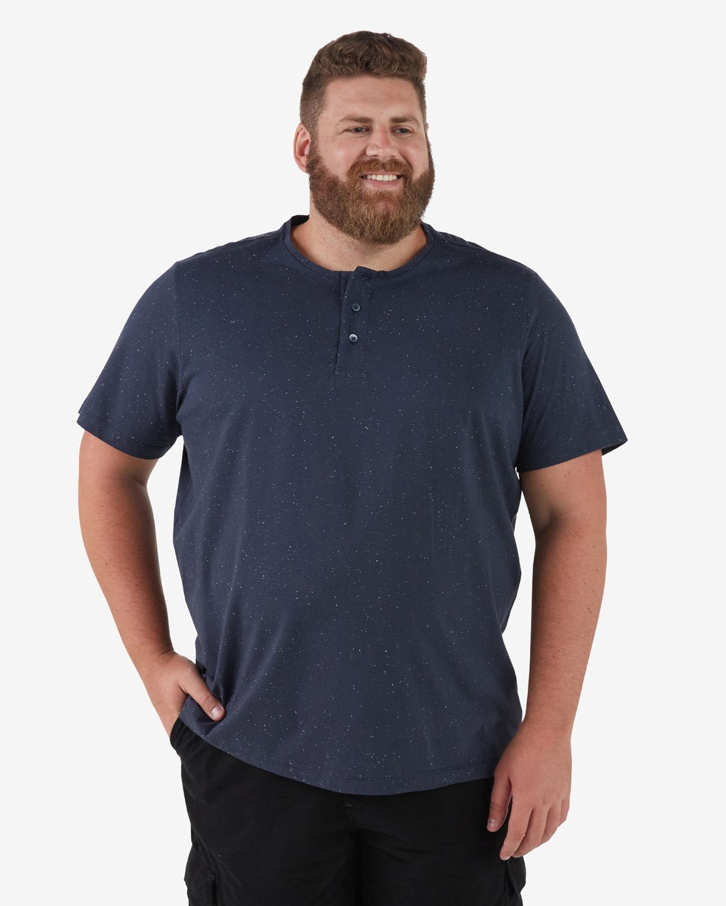 Camiseta masculina plus size de manga curta com botões azul-marinho