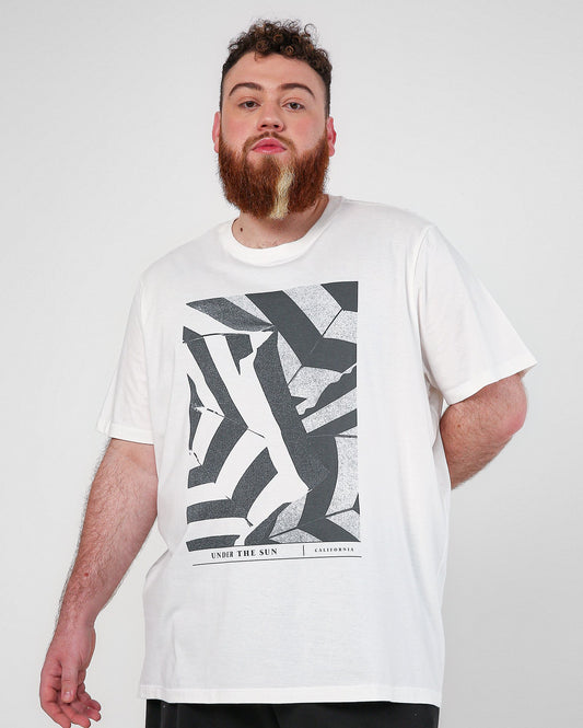 Camiseta branca plus size masculina "Under The Sun" | Allman By Riachuelo