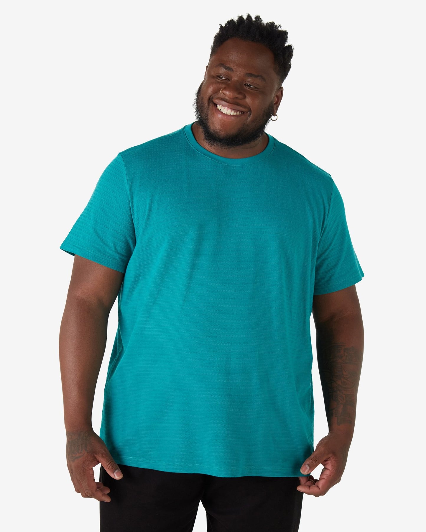 Camiseta masculina plus size de manga curta texturizada em verde-esmeralda da Allman for Riachuelo