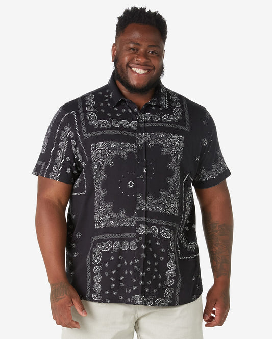 Men's Plus Size Short Sleeve Paisley Cotton Shirt in Black - Allman By Riachuelo