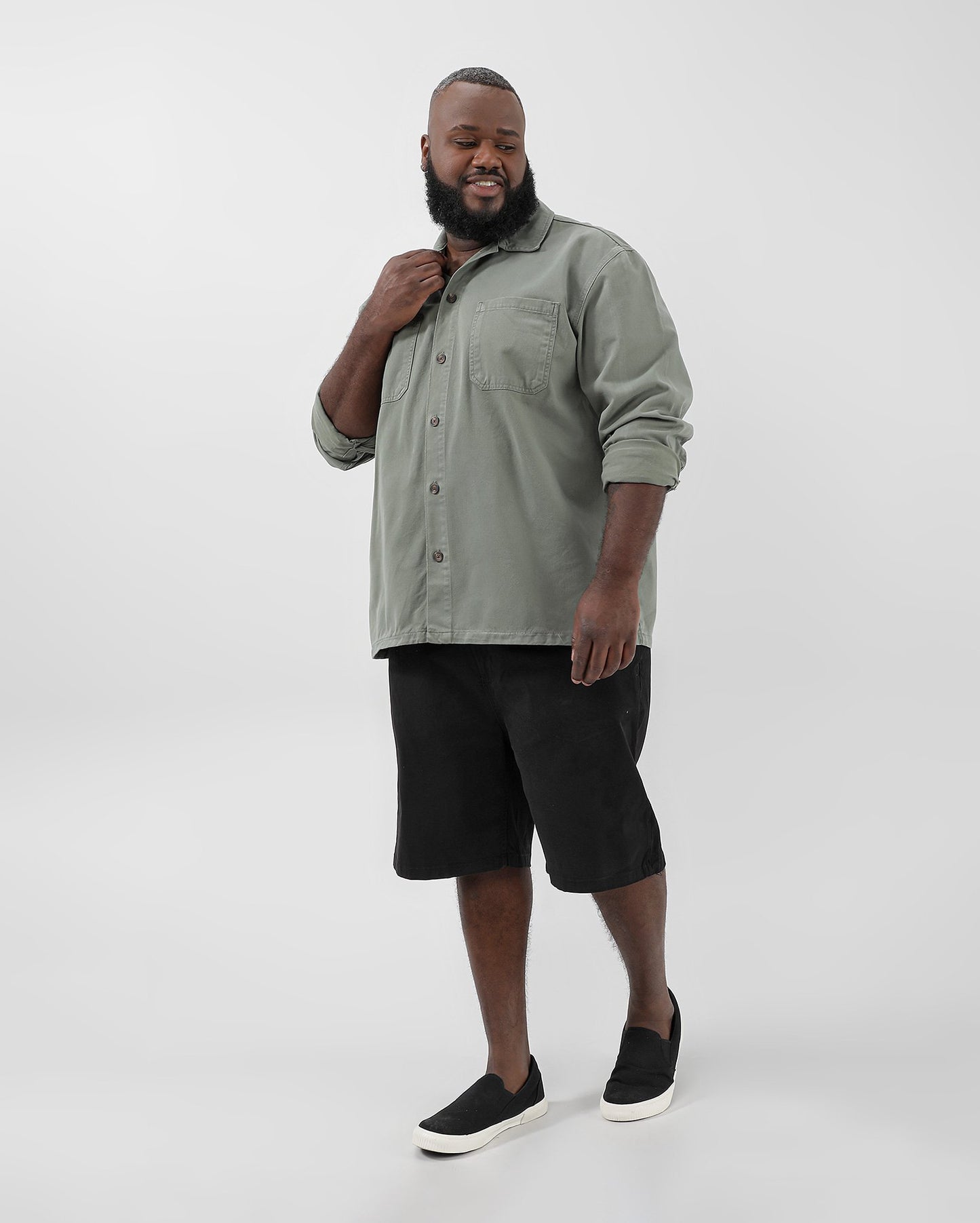 Shorts de brim preto com zíper para homens Plus Size | Original Plus by Riachuelo